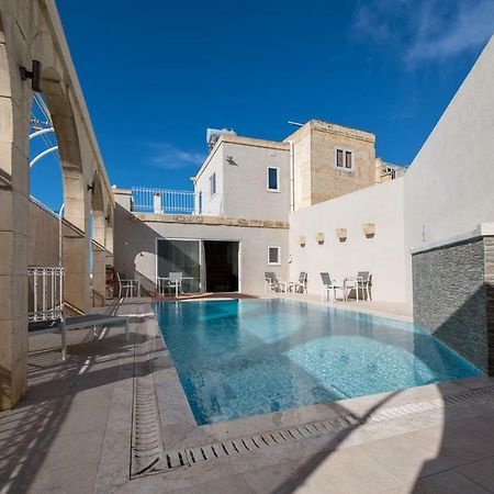 Zeppi'S Luxury Holiday Farmhouse With Private Pool Għarb Exteriör bild