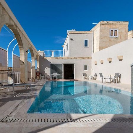 Zeppi'S Luxury Holiday Farmhouse With Private Pool Għarb Exteriör bild