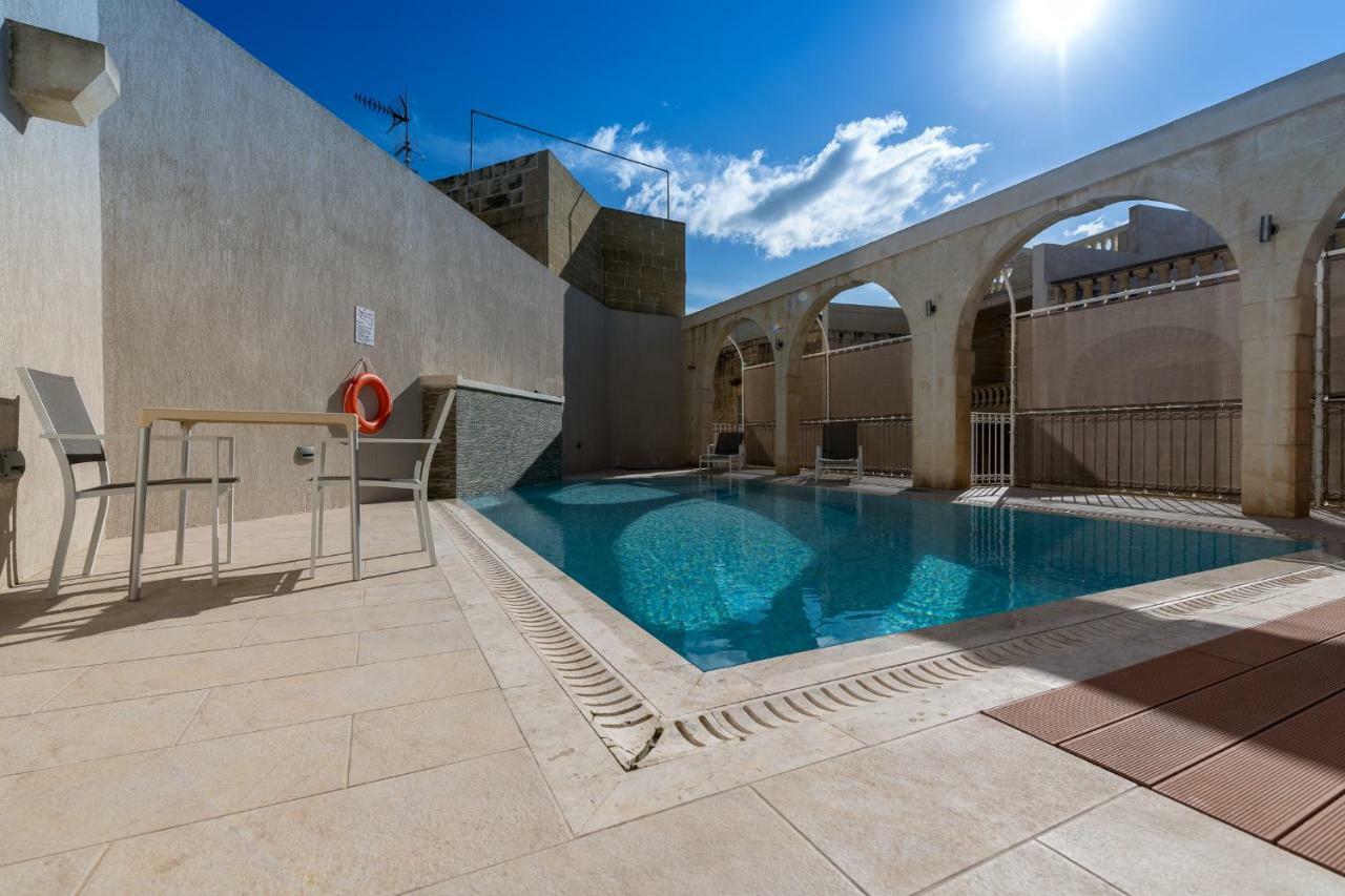 Zeppi'S Luxury Holiday Farmhouse With Private Pool Għarb Exteriör bild